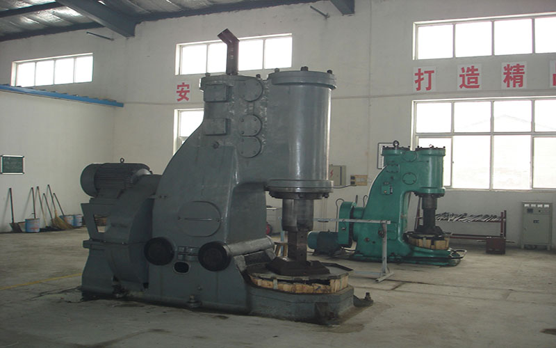 廠房?jī)?nèi)景1