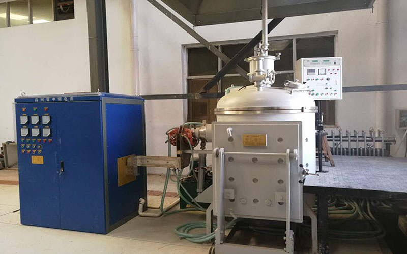 廠房?jī)?nèi)景3